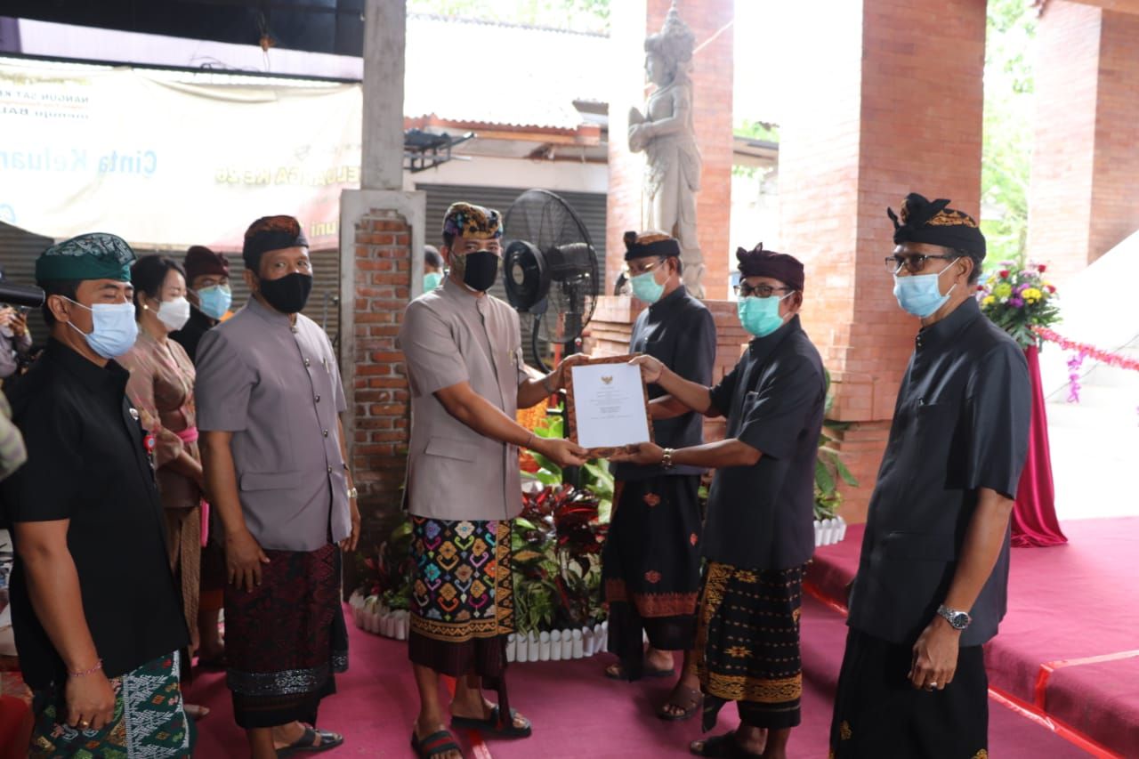 podiumnews.com-Pemkab Badung Serahkan Pengelolaan Pasar Dalung Kepada Desa Adat